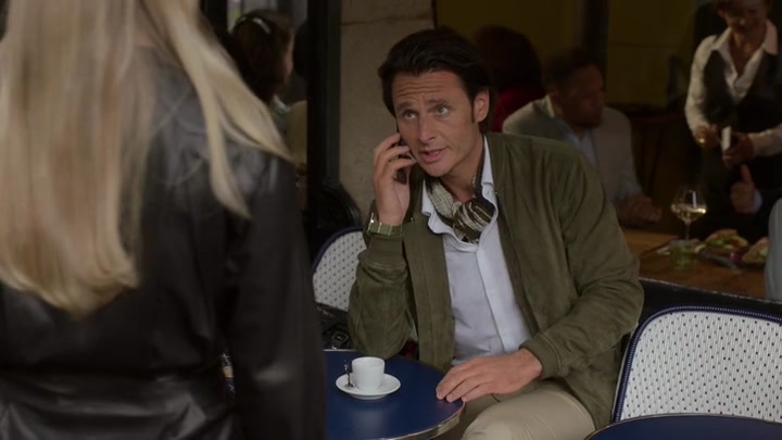 Emily_in_Paris_S02E03_WEBRip_x264-ION10_1080.jpg