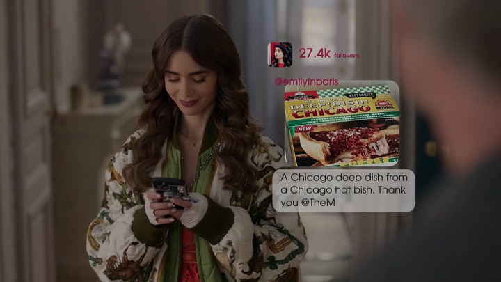 Emily_in_Paris_S02E03_WEBRip_x264-ION10_1244.jpg