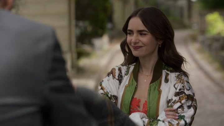 Emily_in_Paris_S02E03_WEBRip_x264-ION10_1436.jpg Emily_in_Paris_S02E03_WEBRip_x264-ION10_1436.jpg