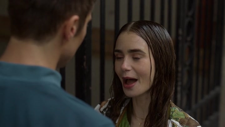 Emily_in_Paris_S02E03_WEBRip_x264-ION10_1619.jpg