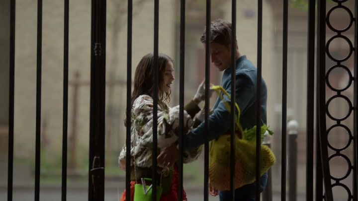 Emily_in_Paris_S02E03_WEBRip_x264-ION10_1621.jpg Emily_in_Paris_S02E03_WEBRip_x264-ION10_1621.jpg