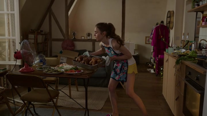 Emily_in_Paris_S02E03_WEBRip_x264-ION10_1854.jpg