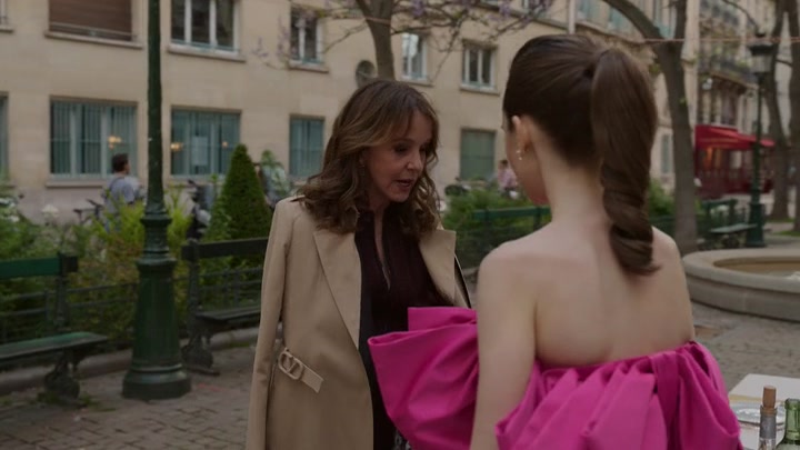 Emily_in_Paris_S02E03_WEBRip_x264-ION10_2023.jpg