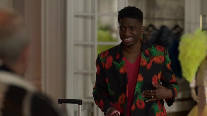 Emily_in_Paris_S02E03_WEBRip_x264-ION10_2182.jpg