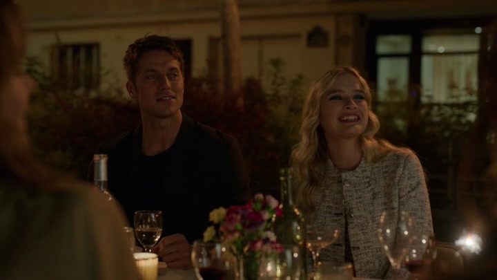 Emily_in_Paris_S02E03_WEBRip_x264-ION10_2387.jpg Emily_in_Paris_S02E03_WEBRip_x264-ION10_2387.jpg