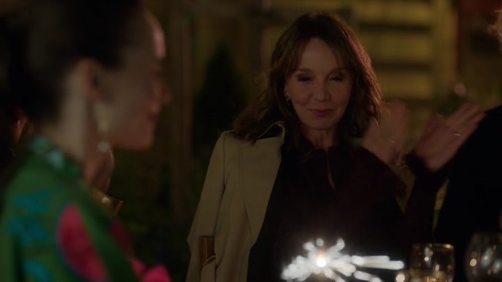 Emily_in_Paris_S02E03_WEBRip_x264-ION10_2406.jpg Emily_in_Paris_S02E03_WEBRip_x264-ION10_2406.jpg