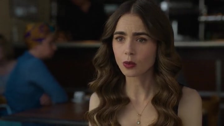 Emily_in_Paris_S02E04_WEBRip_x264-ION10_0039.jpg