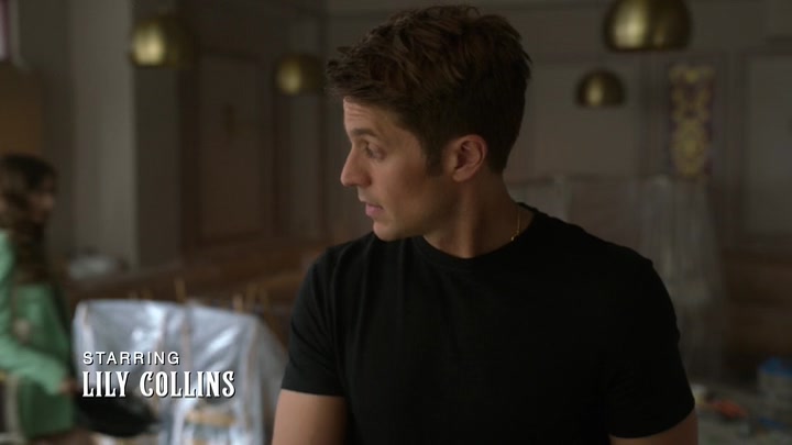 Emily_in_Paris_S02E04_WEBRip_x264-ION10_0135.jpg