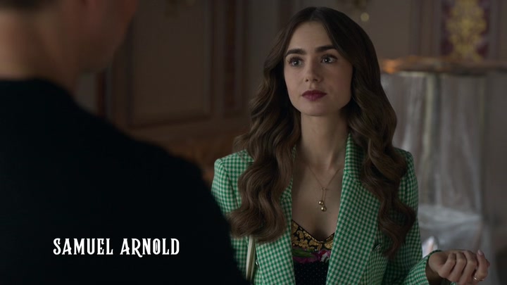 Emily_in_Paris_S02E04_WEBRip_x264-ION10_0181.jpg