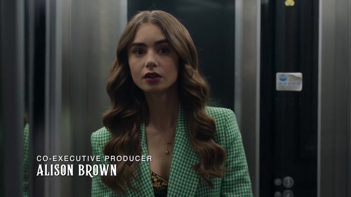 Emily_in_Paris_S02E04_WEBRip_x264-ION10_0199.jpg
