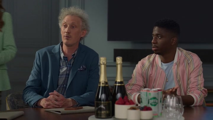Emily_in_Paris_S02E04_WEBRip_x264-ION10_0264.jpg Emily_in_Paris_S02E04_WEBRip_x264-ION10_0264.jpg