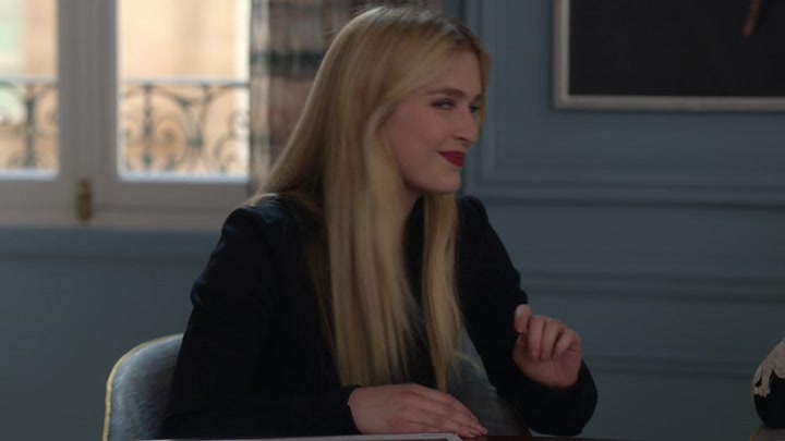 Emily_in_Paris_S02E04_WEBRip_x264-ION10_0312.jpg