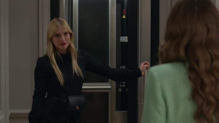 Emily_in_Paris_S02E04_WEBRip_x264-ION10_0370.jpg Emily_in_Paris_S02E04_WEBRip_x264-ION10_0370.jpg