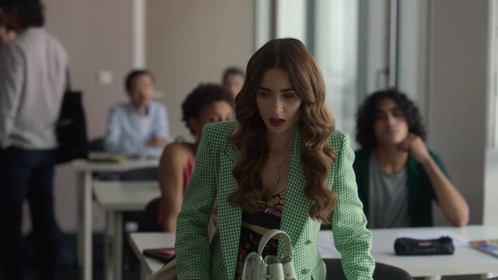 Emily_in_Paris_S02E04_WEBRip_x264-ION10_0467.jpg Emily_in_Paris_S02E04_WEBRip_x264-ION10_0467.jpg