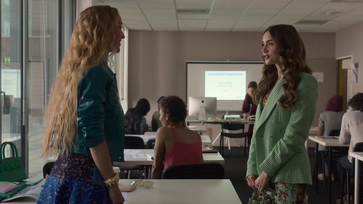 Emily_in_Paris_S02E04_WEBRip_x264-ION10_0531.jpg Emily_in_Paris_S02E04_WEBRip_x264-ION10_0531.jpg