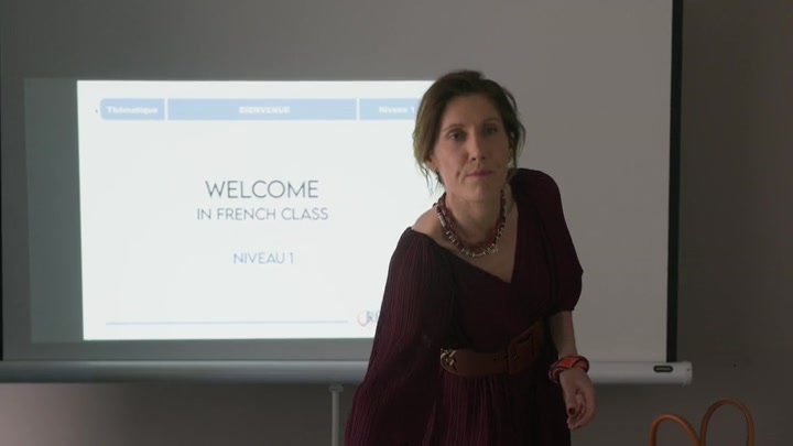 Emily_in_Paris_S02E04_WEBRip_x264-ION10_0545.jpg Emily_in_Paris_S02E04_WEBRip_x264-ION10_0545.jpg