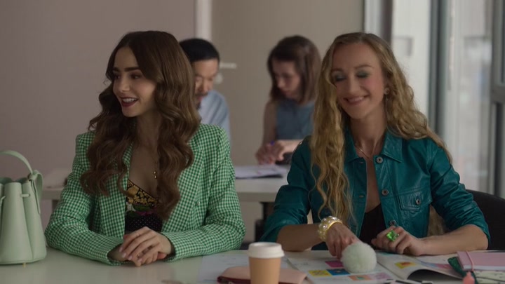 Emily_in_Paris_S02E04_WEBRip_x264-ION10_0546.jpg Emily_in_Paris_S02E04_WEBRip_x264-ION10_0546.jpg