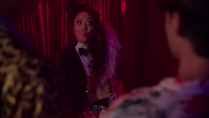 Emily_in_Paris_S02E04_WEBRip_x264-ION10_0600.jpg Emily_in_Paris_S02E04_WEBRip_x264-ION10_0600.jpg