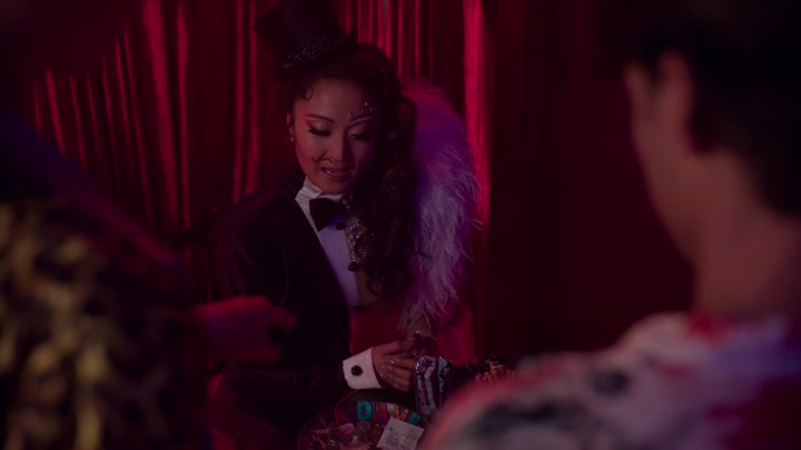 Emily_in_Paris_S02E04_WEBRip_x264-ION10_0619.jpg Emily_in_Paris_S02E04_WEBRip_x264-ION10_0619.jpg