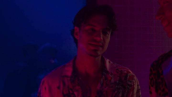 Emily_in_Paris_S02E04_WEBRip_x264-ION10_0624.jpg Emily_in_Paris_S02E04_WEBRip_x264-ION10_0624.jpg