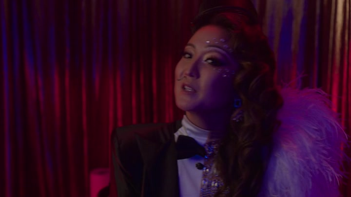 Emily_in_Paris_S02E04_WEBRip_x264-ION10_0635.jpg Emily_in_Paris_S02E04_WEBRip_x264-ION10_0635.jpg