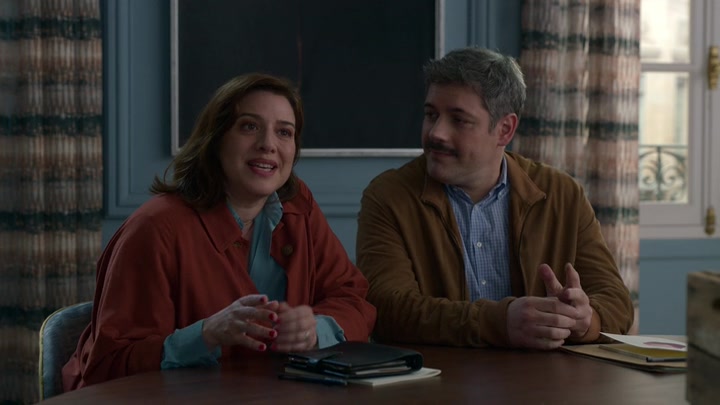 Emily_in_Paris_S02E04_WEBRip_x264-ION10_0845.jpg