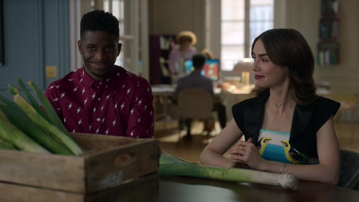 Emily_in_Paris_S02E04_WEBRip_x264-ION10_0846.jpg Emily_in_Paris_S02E04_WEBRip_x264-ION10_0846.jpg