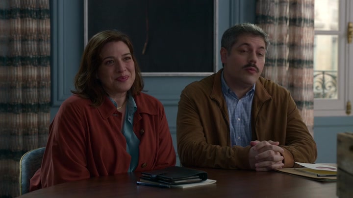 Emily_in_Paris_S02E04_WEBRip_x264-ION10_0867.jpg