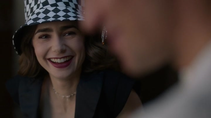 Emily_in_Paris_S02E04_WEBRip_x264-ION10_1024.jpg