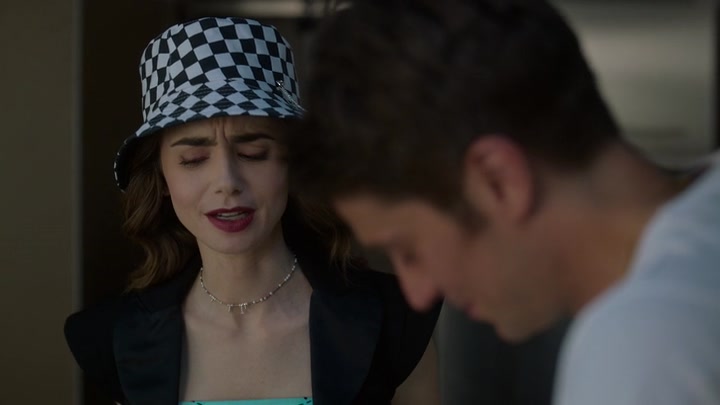 Emily_in_Paris_S02E04_WEBRip_x264-ION10_1092.jpg