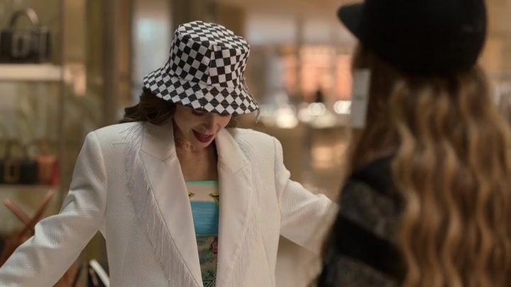 Emily_in_Paris_S02E04_WEBRip_x264-ION10_1301.jpg Emily_in_Paris_S02E04_WEBRip_x264-ION10_1301.jpg