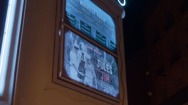 Emily_in_Paris_S02E04_WEBRip_x264-ION10_1605.jpg Emily_in_Paris_S02E04_WEBRip_x264-ION10_1605.jpg
