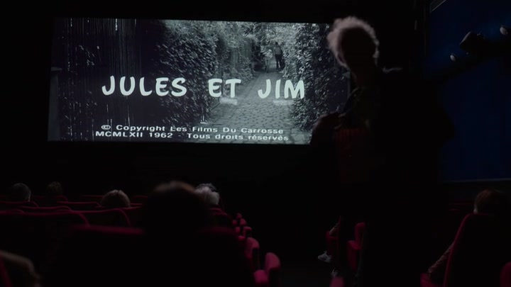 Emily_in_Paris_S02E04_WEBRip_x264-ION10_1629.jpg