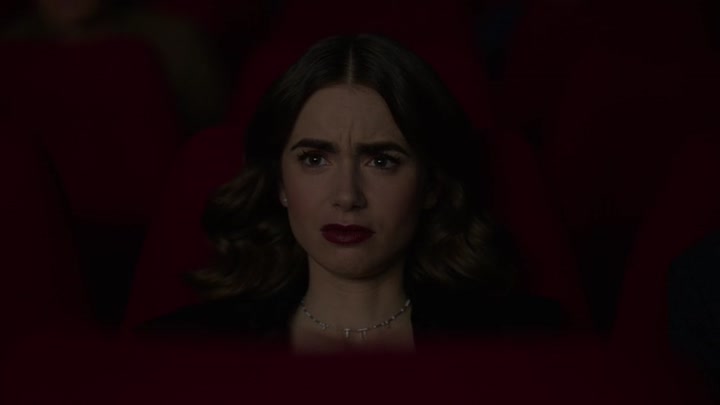 Emily_in_Paris_S02E04_WEBRip_x264-ION10_1663.jpg
