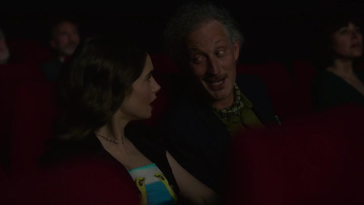 Emily_in_Paris_S02E04_WEBRip_x264-ION10_1683.jpg
