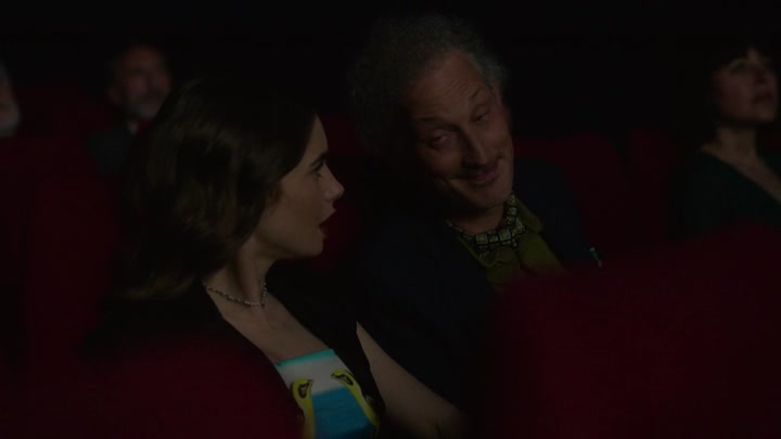 Emily_in_Paris_S02E04_WEBRip_x264-ION10_1685.jpg