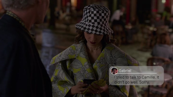 Emily_in_Paris_S02E04_WEBRip_x264-ION10_1784.jpg
