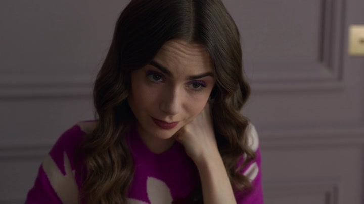 Emily_in_Paris_S02E04_WEBRip_x264-ION10_1938.jpg