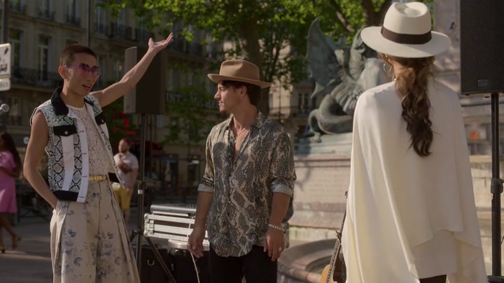 Emily_in_Paris_S02E04_WEBRip_x264-ION10_2072.jpg Emily_in_Paris_S02E04_WEBRip_x264-ION10_2072.jpg