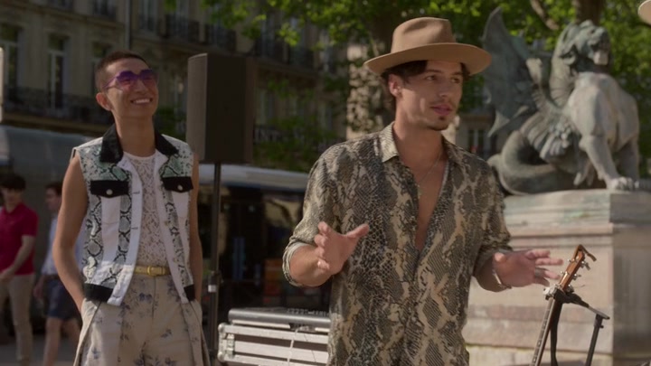 Emily_in_Paris_S02E04_WEBRip_x264-ION10_2081.jpg Emily_in_Paris_S02E04_WEBRip_x264-ION10_2081.jpg