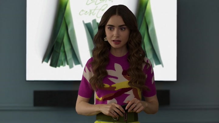 Emily_in_Paris_S02E04_WEBRip_x264-ION10_2232.jpg
