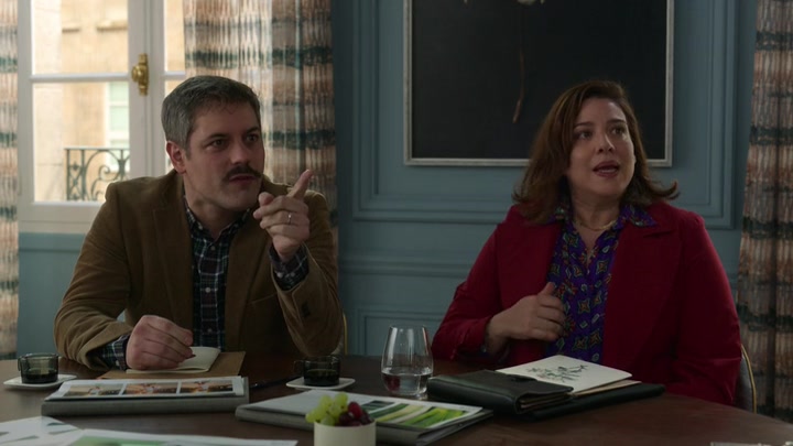 Emily_in_Paris_S02E04_WEBRip_x264-ION10_2318.jpg Emily_in_Paris_S02E04_WEBRip_x264-ION10_2318.jpg