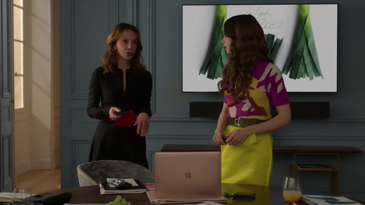 Emily_in_Paris_S02E04_WEBRip_x264-ION10_2347.jpg Emily_in_Paris_S02E04_WEBRip_x264-ION10_2347.jpg