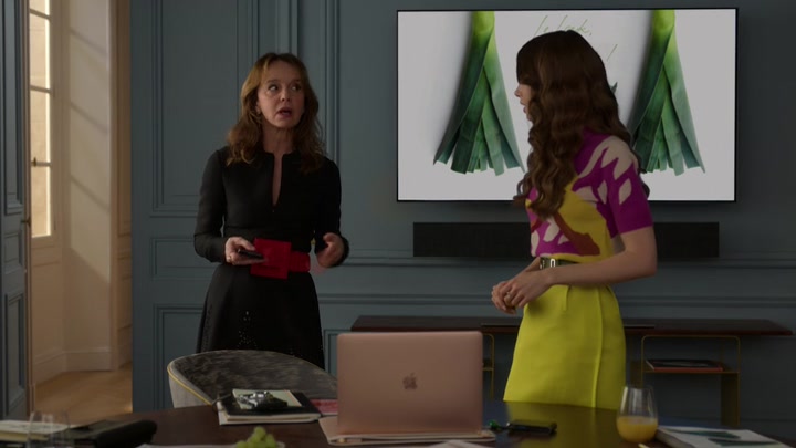 Emily_in_Paris_S02E04_WEBRip_x264-ION10_2349.jpg Emily_in_Paris_S02E04_WEBRip_x264-ION10_2349.jpg