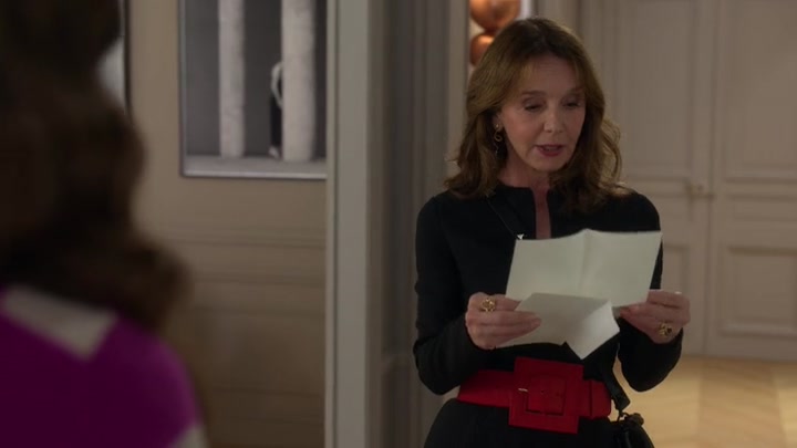 Emily_in_Paris_S02E04_WEBRip_x264-ION10_2682.jpg