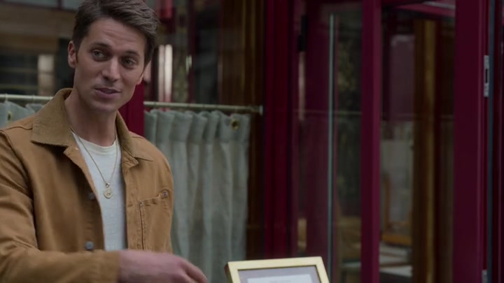Emily_in_Paris_S02E05_WEBRip_x264-ION10_0036.jpg Emily_in_Paris_S02E05_WEBRip_x264-ION10_0036.jpg