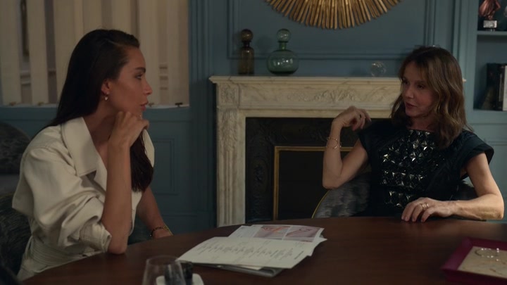 Emily_in_Paris_S02E05_WEBRip_x264-ION10_0226.jpg Emily_in_Paris_S02E05_WEBRip_x264-ION10_0226.jpg