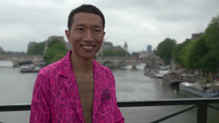 Emily_in_Paris_S02E05_WEBRip_x264-ION10_0418.jpg Emily_in_Paris_S02E05_WEBRip_x264-ION10_0418.jpg