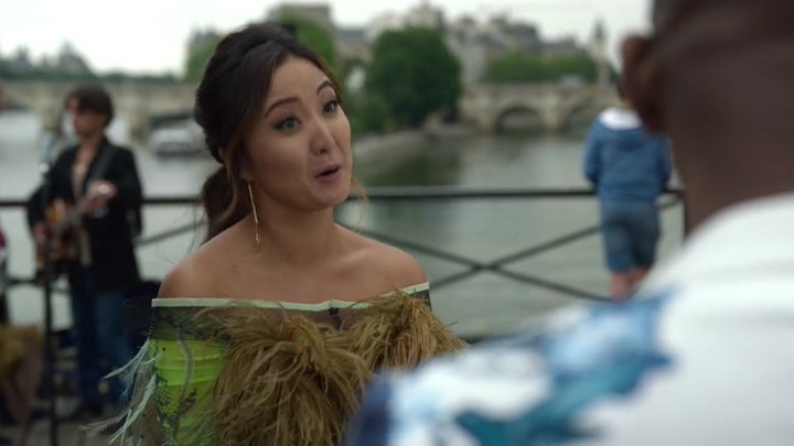 Emily_in_Paris_S02E05_WEBRip_x264-ION10_0545.jpg Emily_in_Paris_S02E05_WEBRip_x264-ION10_0545.jpg