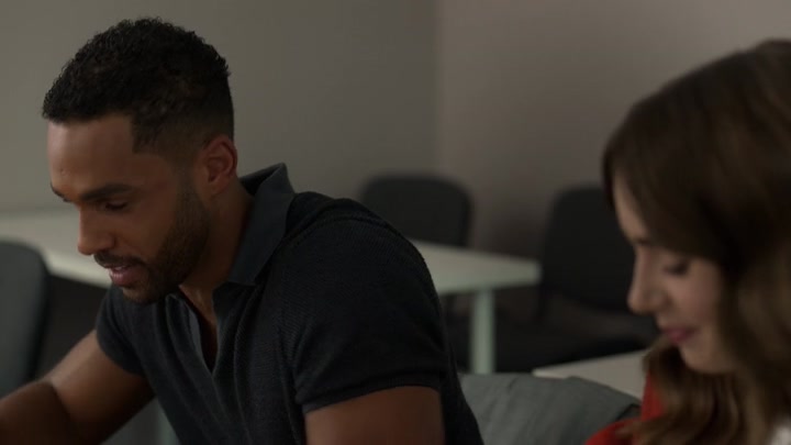 Emily_in_Paris_S02E05_WEBRip_x264-ION10_0700.jpg Emily_in_Paris_S02E05_WEBRip_x264-ION10_0700.jpg